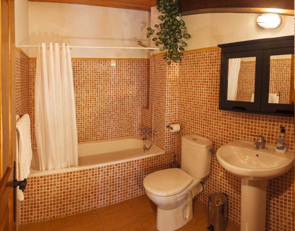 Apartamentos Miradorderodiles La Ria ビリャビシオサ エクステリア 写真